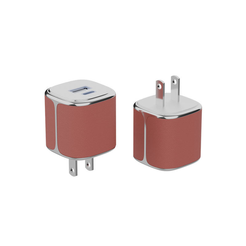 شاحن حائط من النوع C قوي USB-C و USB-A شاحن حائط PD GaN مع قشرة جلدية